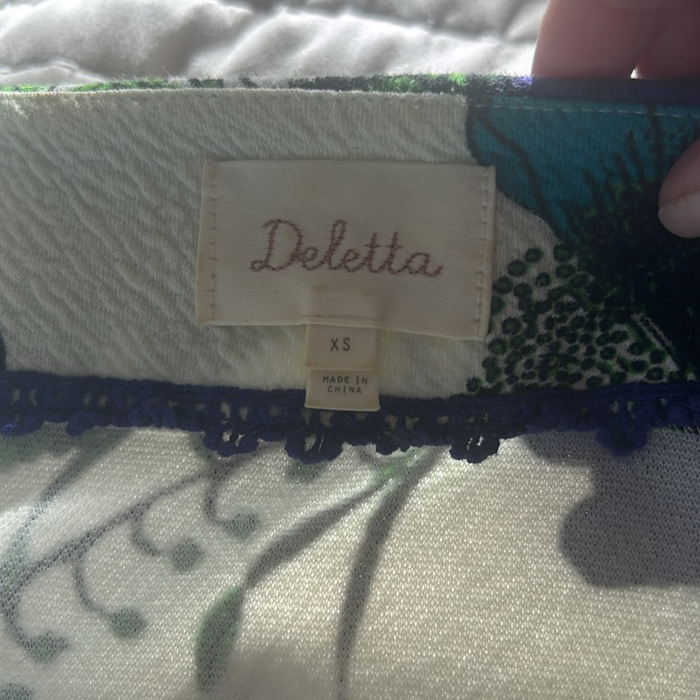 Tunic - Picture 2 of 5